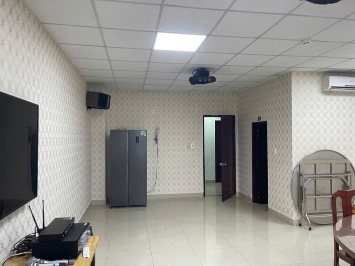 giay-dan-tuong-tan-co-dien