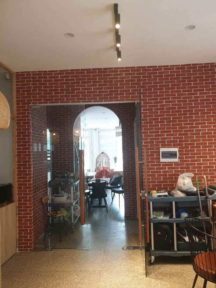 giay-dan-tuong-gia-gach